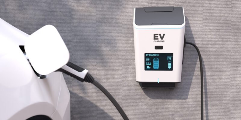 Charging an EV vs Filling Up: The Real Cost for U.S. drivers in 2025